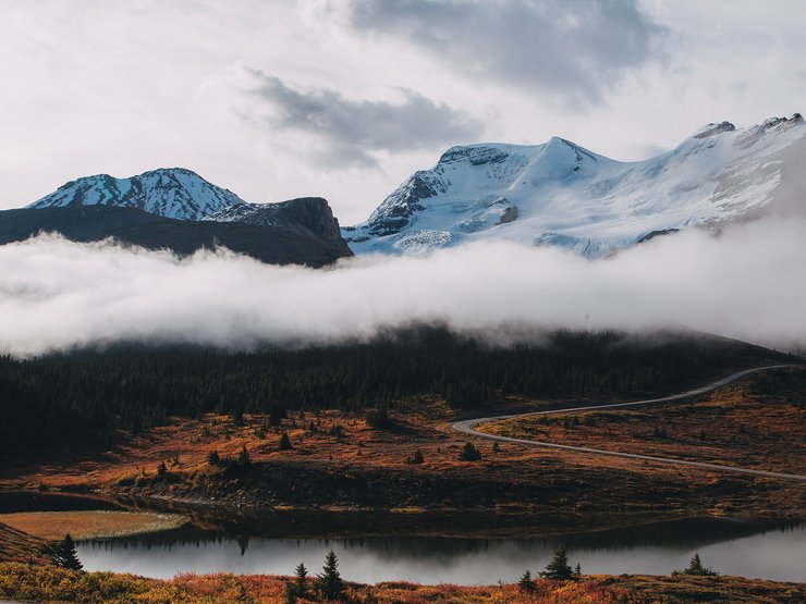 I love the layers of this photo, Winter up top, Fall down below.