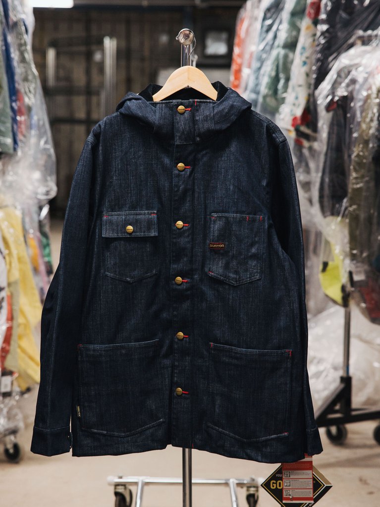 Digging_Through_Archives_Innovation_Burton_GORETEX_GRAILDENIMJACKET