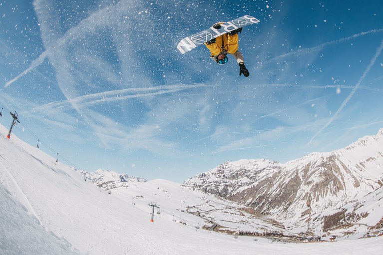 Red Gerard airing out on a Custom X