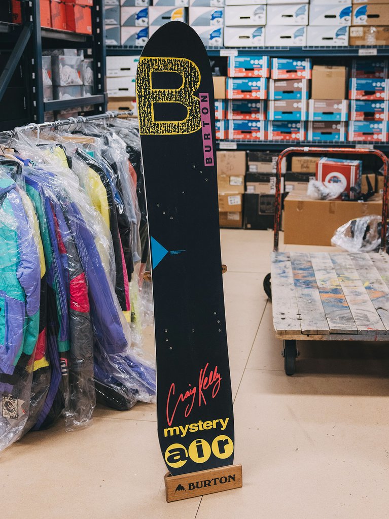 Ckair_burton_rare_snowboards_topsheet.jpg