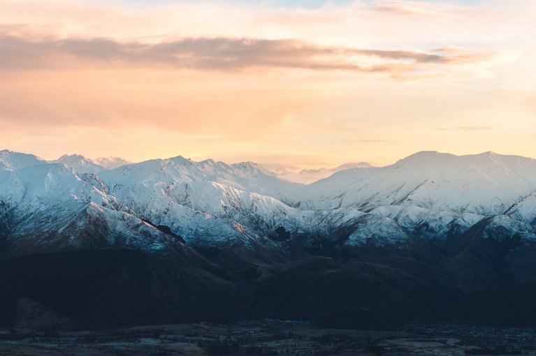 QueenstownMountains.jpg