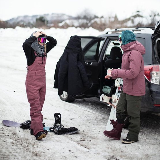 That parking lot culture with @alexcdphotography.