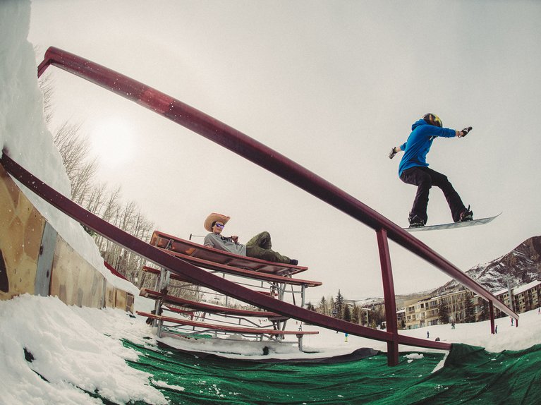 crop_Spring_Park_Hailey_rails