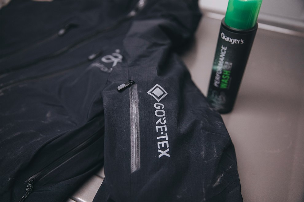 how-to-wash-gore-tex-dirty.jpg